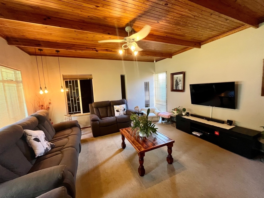 3 Bedroom Property for Sale in Flamwood North West